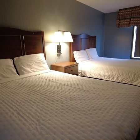 Americourt Hotel And Suites - Elizabethton Bagian luar foto