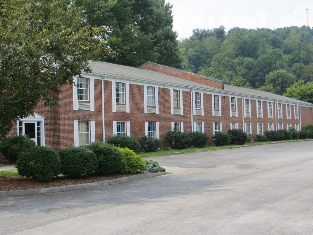 Americourt Hotel And Suites - Elizabethton Bagian luar foto
