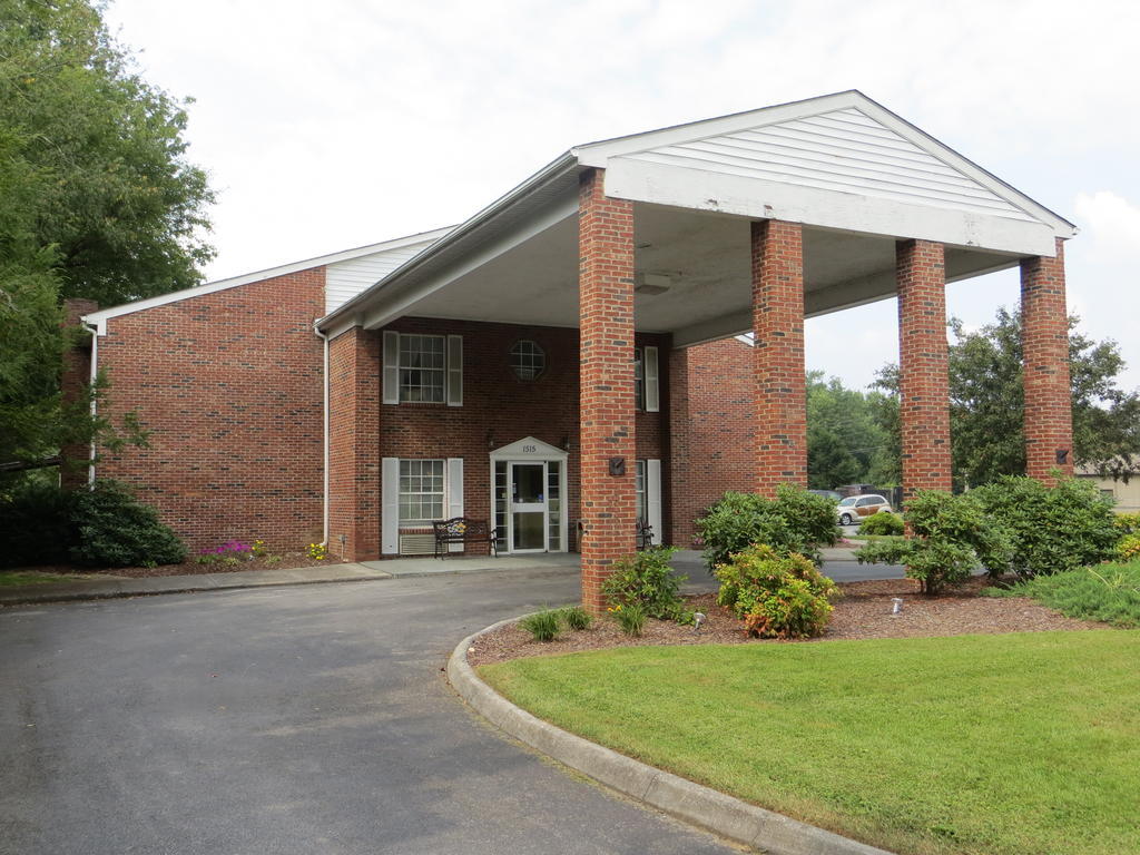 Americourt Hotel And Suites - Elizabethton Bagian luar foto