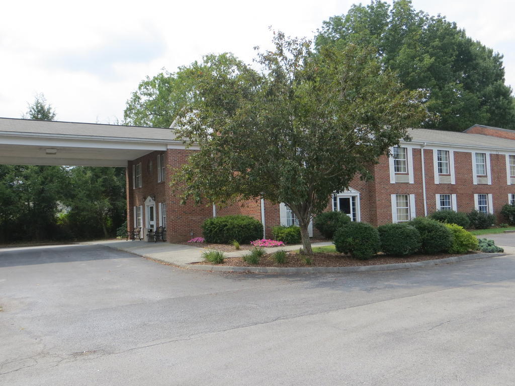 Americourt Hotel And Suites - Elizabethton Bagian luar foto